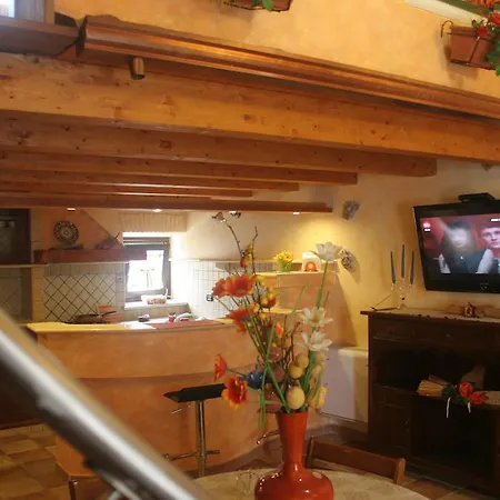 Apartment Alla Corte Dei Ventimiglia Montelepre